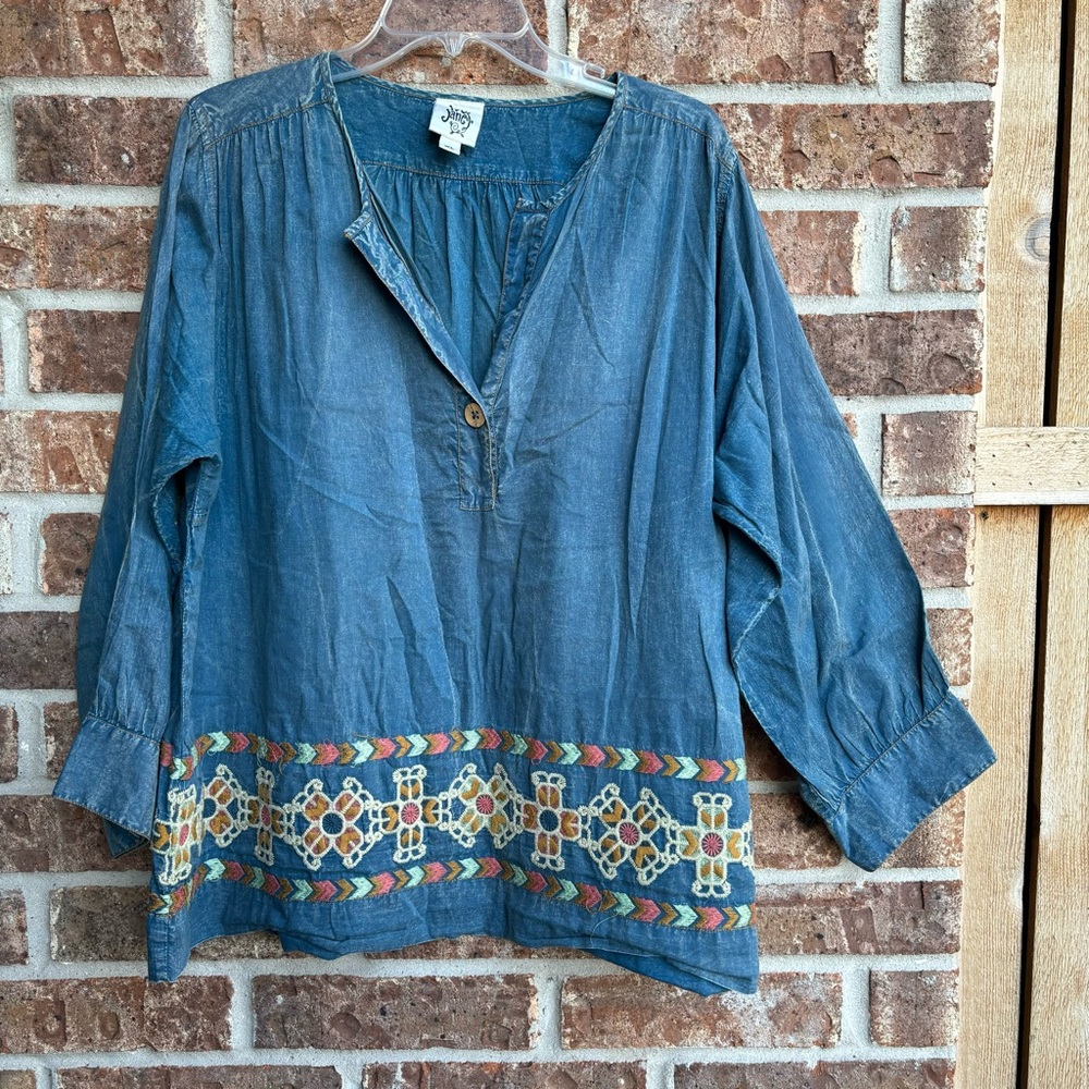 Ivy Jane Womens Blue Chambray Embroidered Floral 3/4 Sleeve boho top